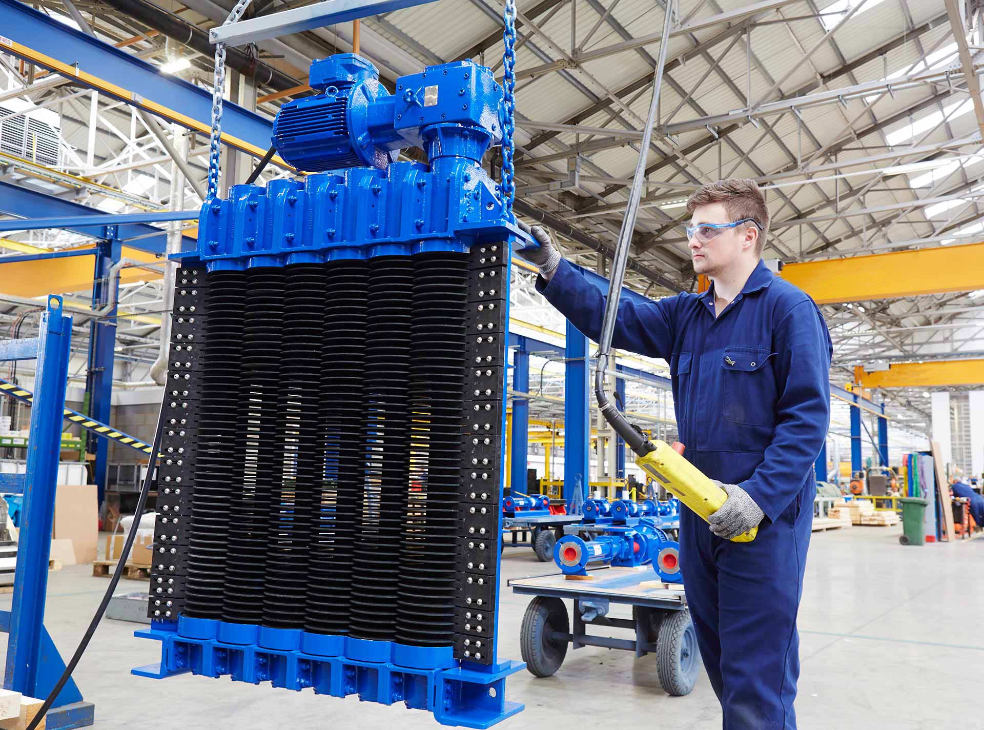 Closeup of Discreen with technician