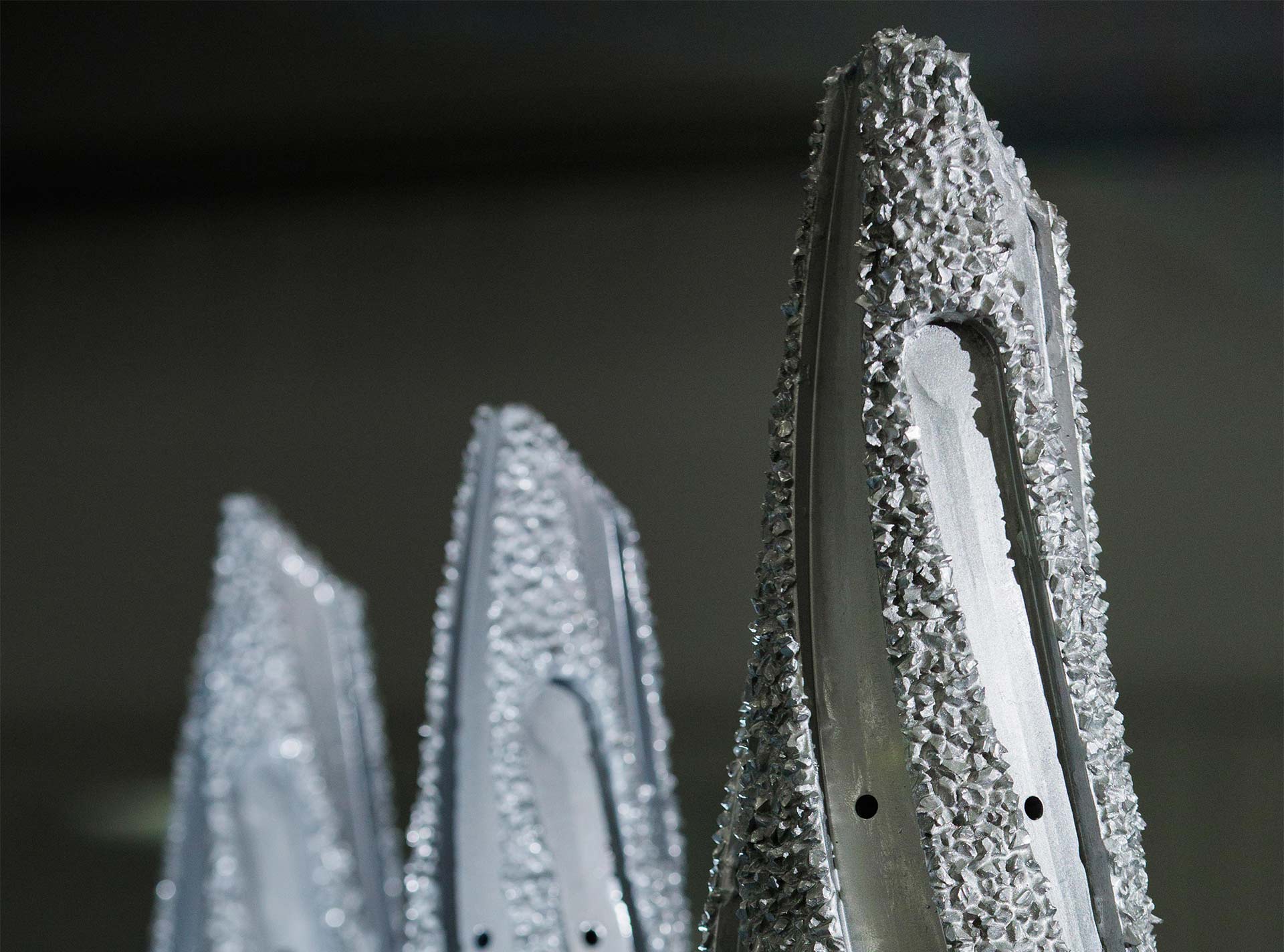 Close up of multiple Bowen Taper Mill blades