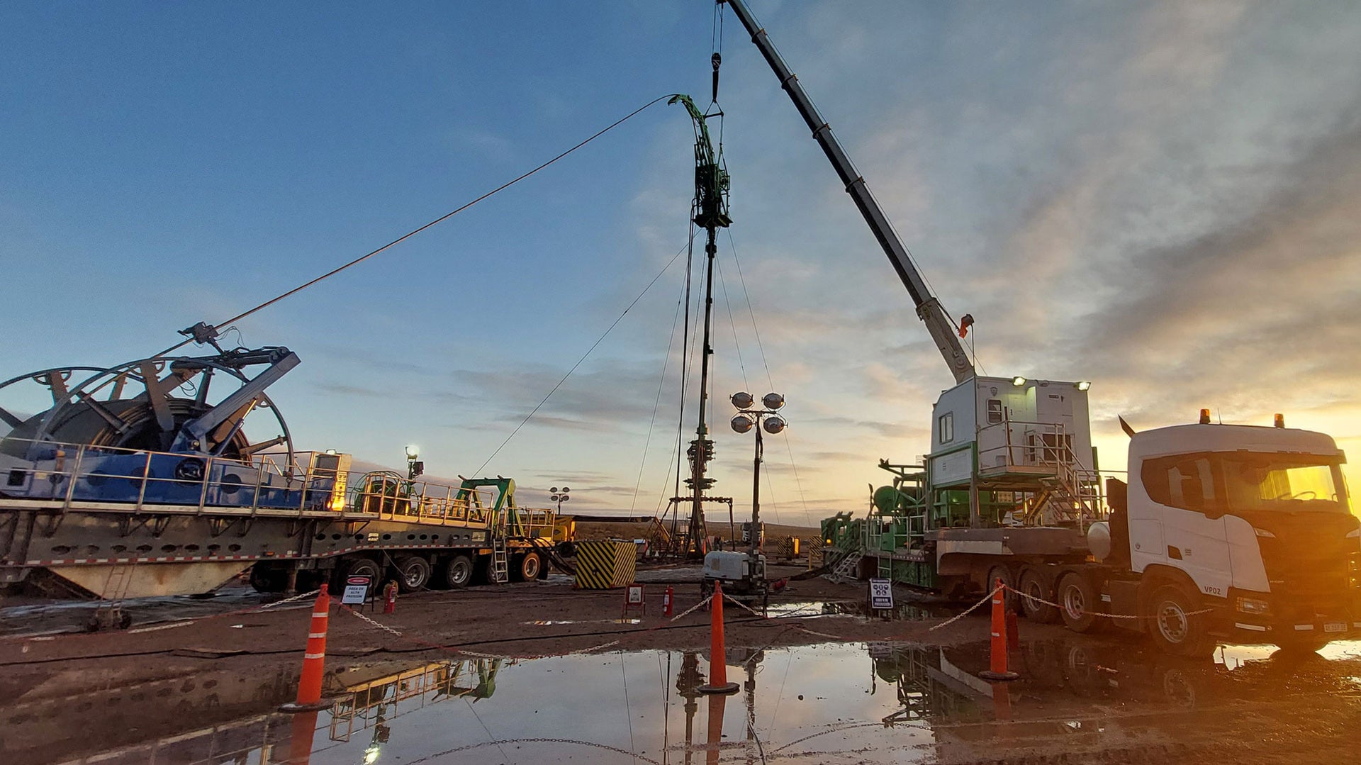 Coiled tubing unit drilling for oil
