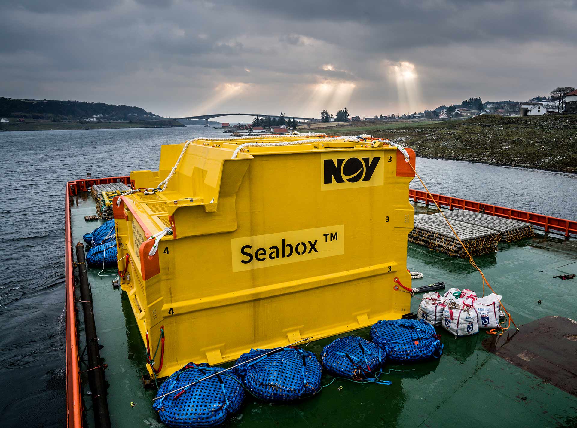 Seabox subsea water treatment unit for offshore production