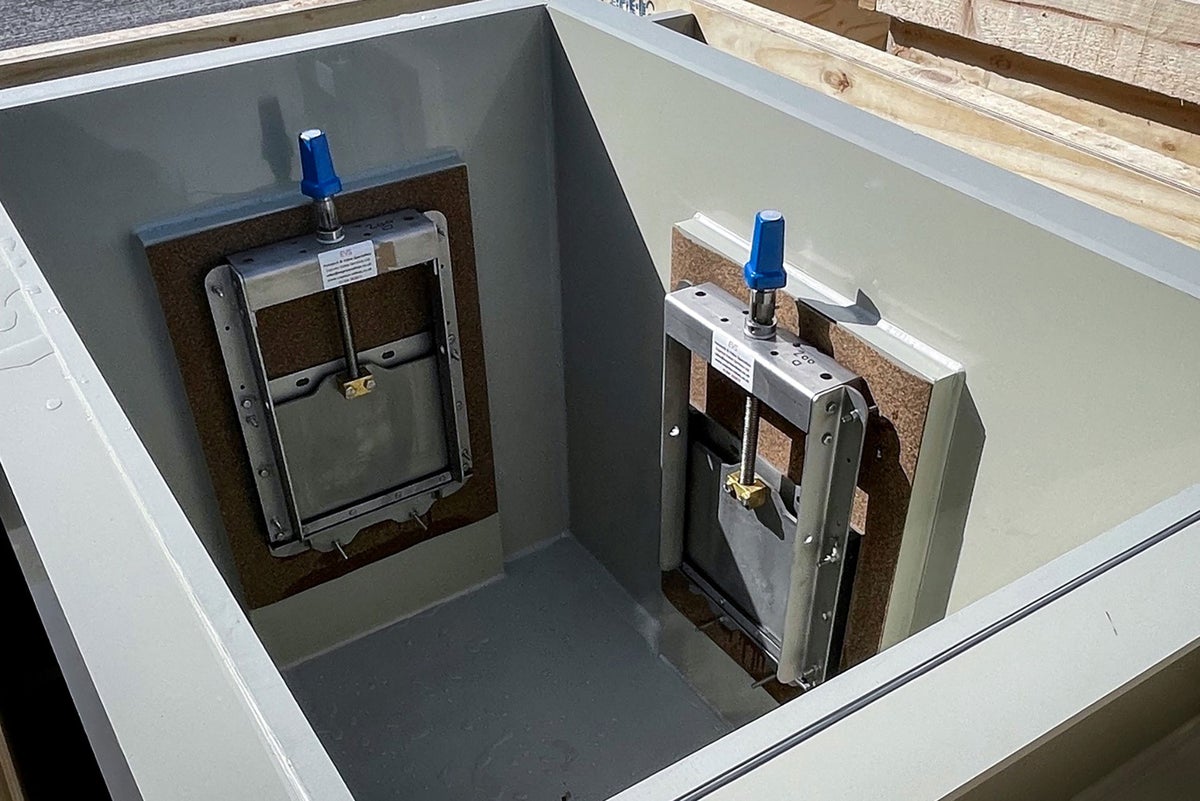 Flow Control Chambers and Stop Logs | NOV