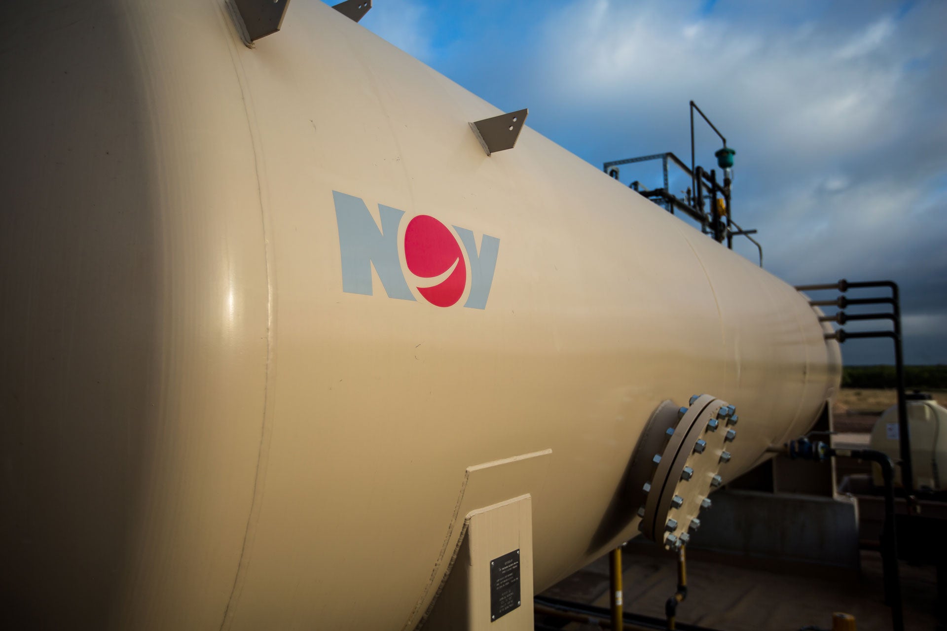 Horizontal Gun Barrel close angled view