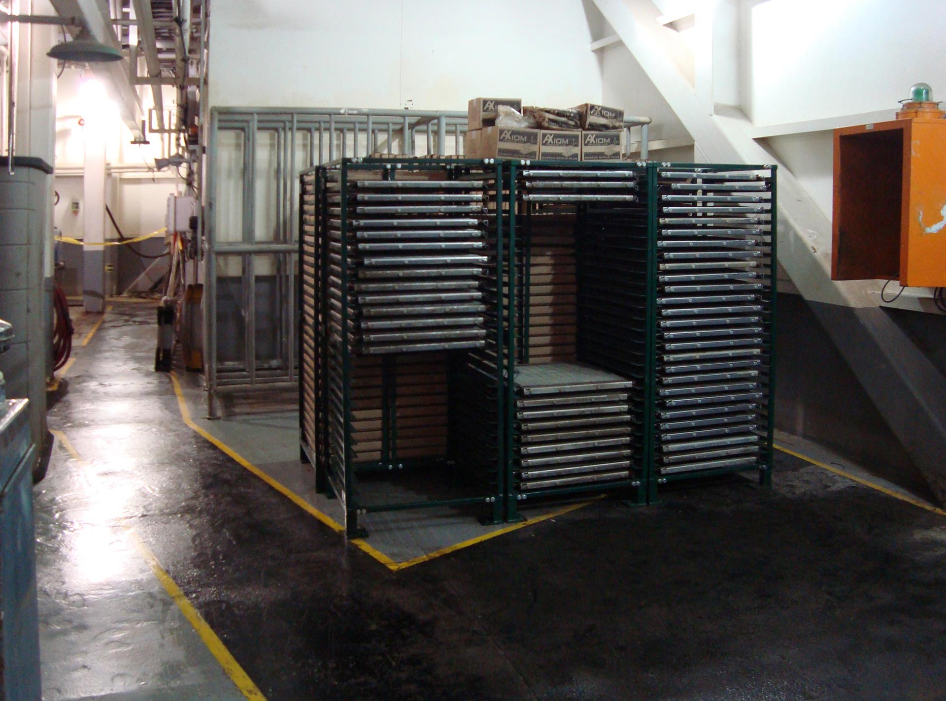 BRANDT Screen Shuttle and Screen Racking System